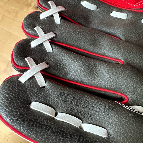 Rawlings Players Series 10” NWOT Glove - Lefty throw - Picture 3 of 3